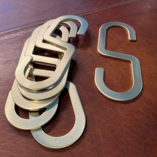 Die Messing S-Haken